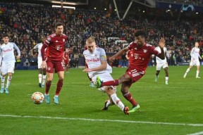 华体会-莱比锡险胜里昂，莱万梅开二度英超