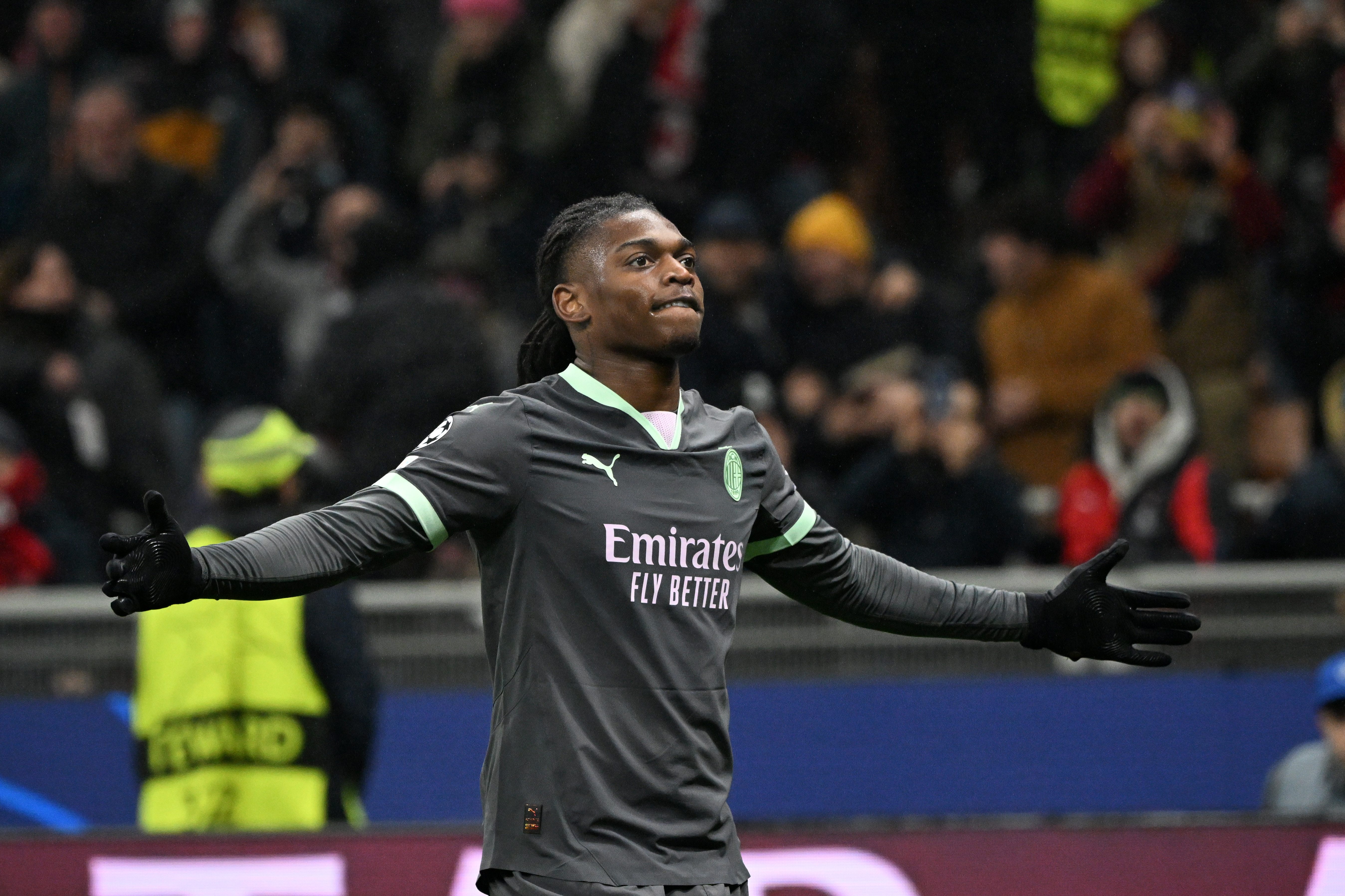 华体会体育-包含AC米兰险胜阿森纳,C罗补时绝平欧冠的词条 第2张 华体会体育-包含AC米兰险胜阿森纳,C罗补时绝平欧冠的词条 第2张